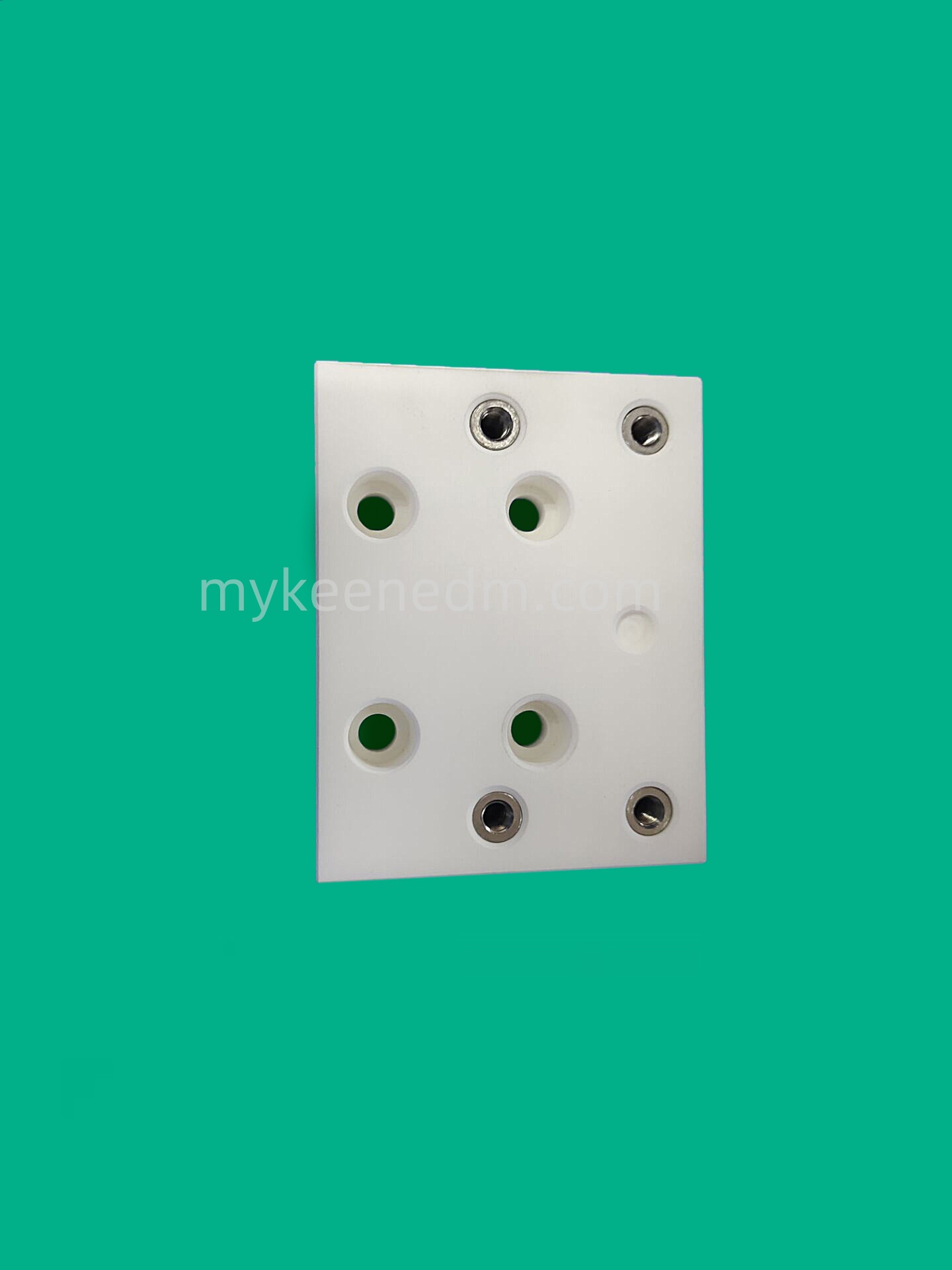 Upper isolator plate